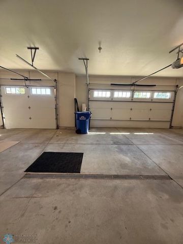 6511 Osgood Parkway S, Fargo, ND 58104