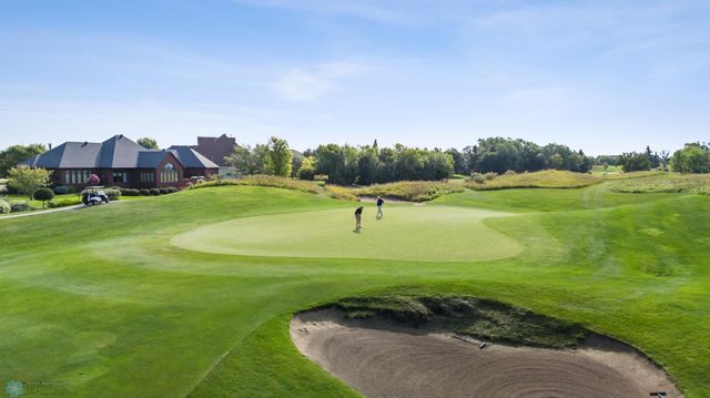 6511 Osgood Parkway S, Fargo, ND 58104