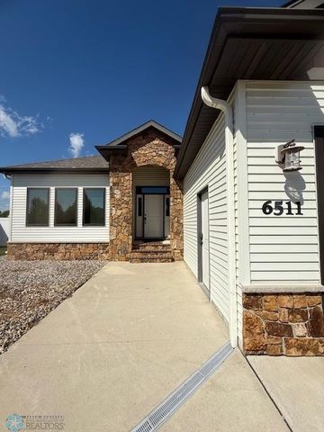 6511 Osgood Parkway S, Fargo, ND 58104