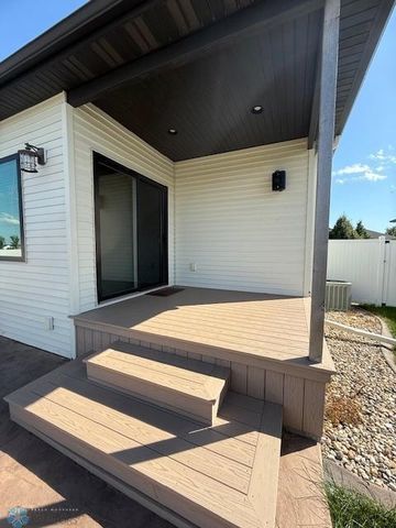 6511 Osgood Parkway S, Fargo, ND 58104