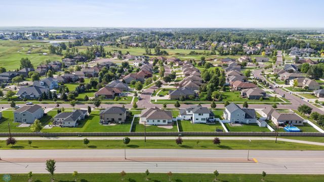 6511 Osgood Parkway S, Fargo, ND 58104