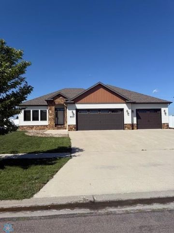 6511 Osgood Parkway S, Fargo, ND 58104