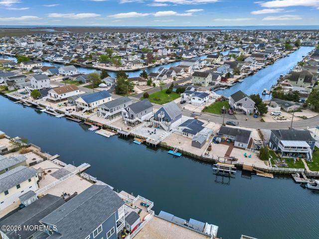 58 Lake Superior Drive, Little Egg Harbor, NJ 08087