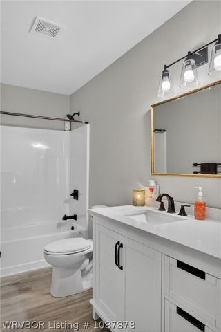 4505 Park Road, Lavaca, AR 72941