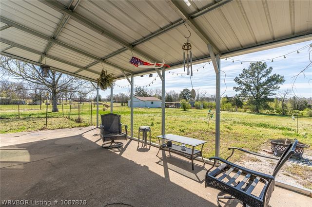 4505 Park Road, Lavaca, AR 72941