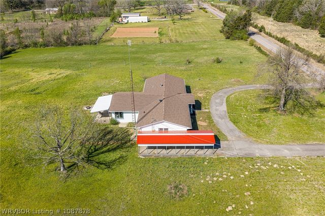 4505 Park Road, Lavaca, AR 72941