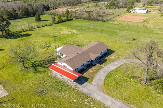 4505 Park Road, Lavaca, AR 72941