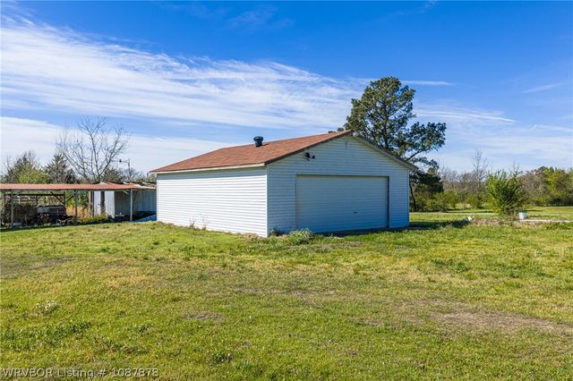 4505 Park Road, Lavaca, AR 72941