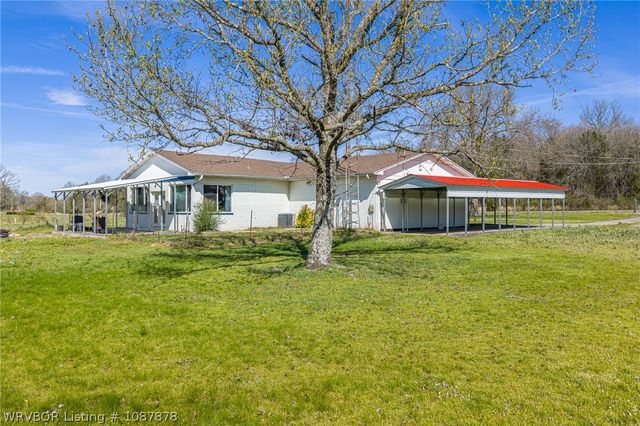 4505 Park Road, Lavaca, AR 72941