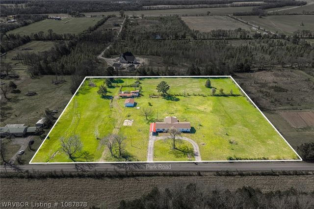 4505 Park Road, Lavaca, AR 72941