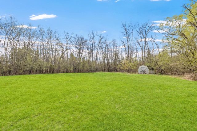 2305 W County Line ROAD, River Hills, WI 53217