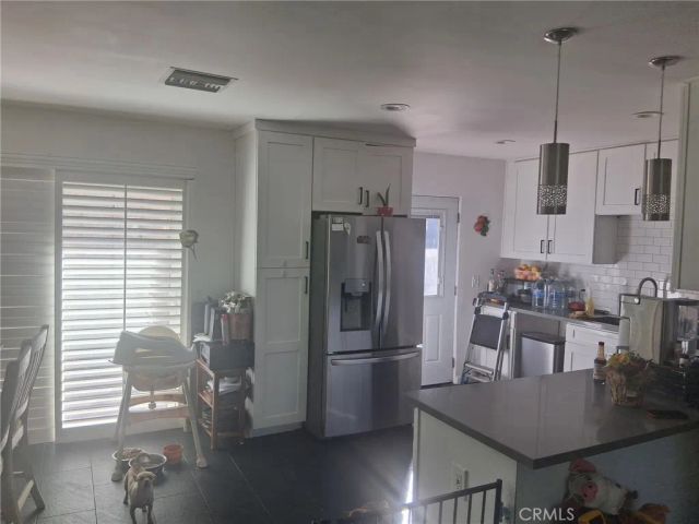 20550 Sherman Way, Winnetka, CA 91306