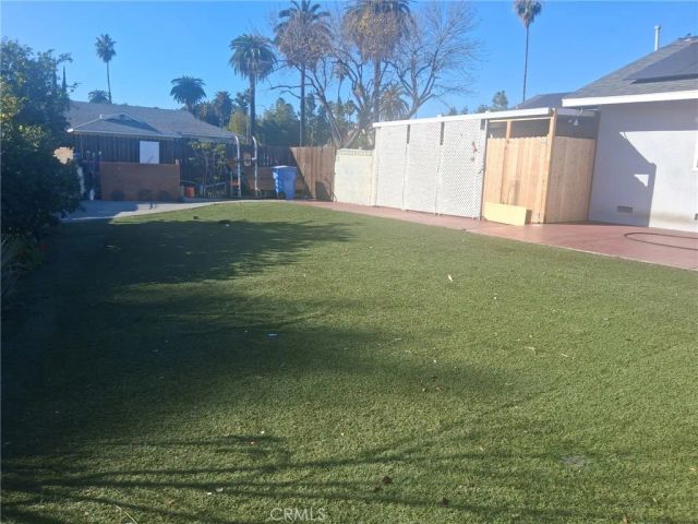 20550 Sherman Way, Winnetka, CA 91306