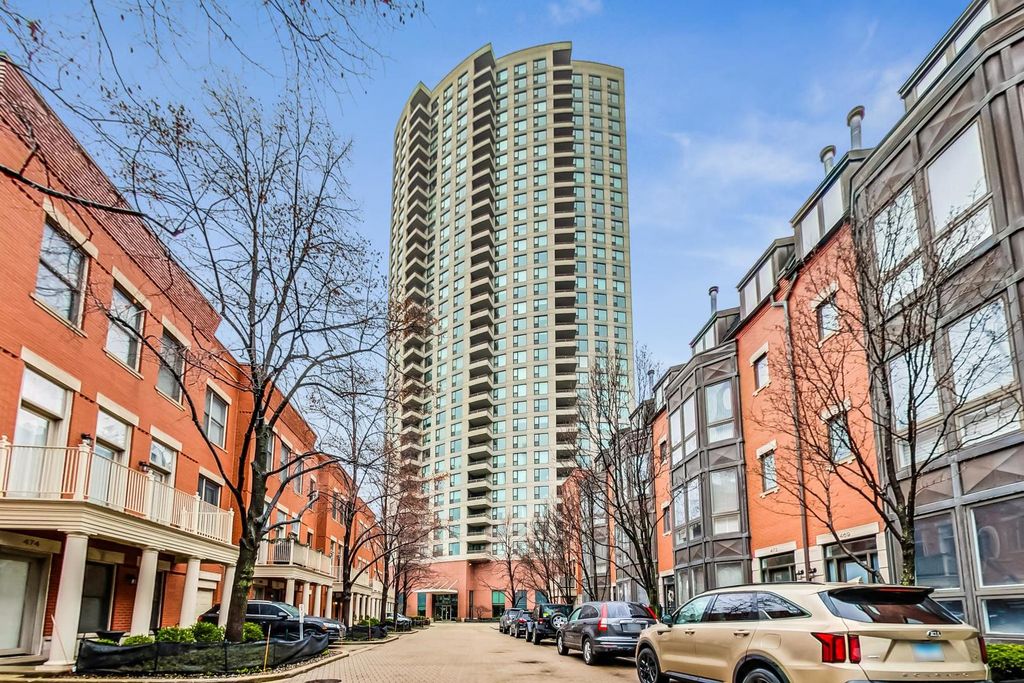 501 N Clinton Street 2701, Chicago, IL 60654 — exterior