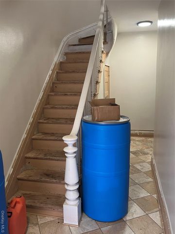 149 W Kingsbridge Road, Mount Vernon, NY 10550