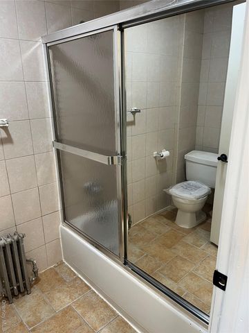 149 W Kingsbridge Road, Mount Vernon, NY 10550