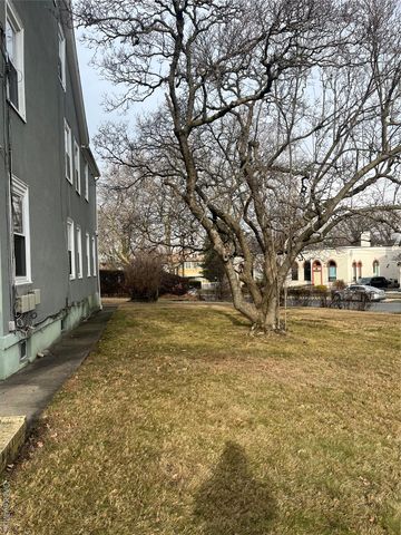 149 W Kingsbridge Road, Mount Vernon, NY 10550