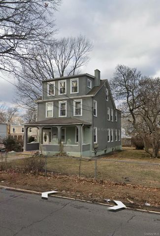 149 W Kingsbridge Road, Mount Vernon, NY 10550