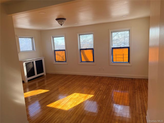 149 W Kingsbridge Road, Mount Vernon, NY 10550