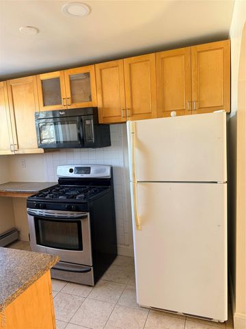 149 W Kingsbridge Road, Mount Vernon, NY 10550