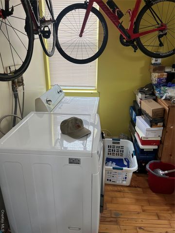 149 W Kingsbridge Road, Mount Vernon, NY 10550