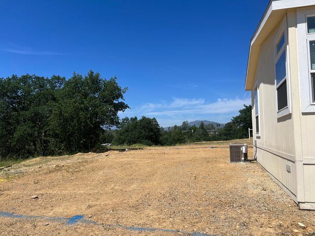 808 Butternut Trail, Redding, CA 96003