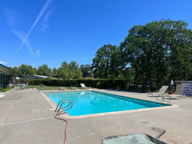 808 Butternut Trail, Redding, CA 96003
