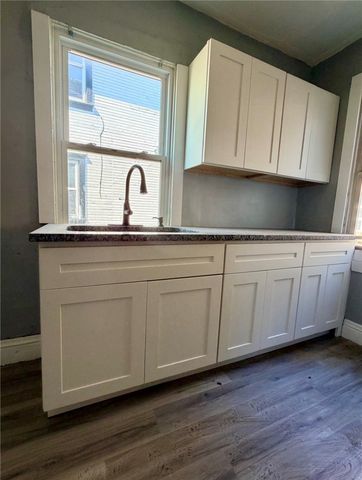 108 Park Rd, Ambridge, PA 15003