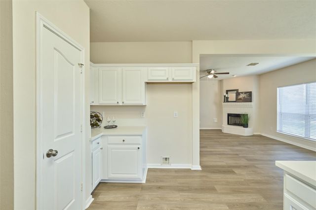 2823 Autumn Springs Lane, Spring, TX 77373