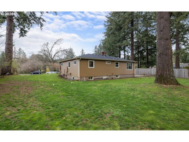 13001 Se CLAYBOURNE St, Portland, OR 97236