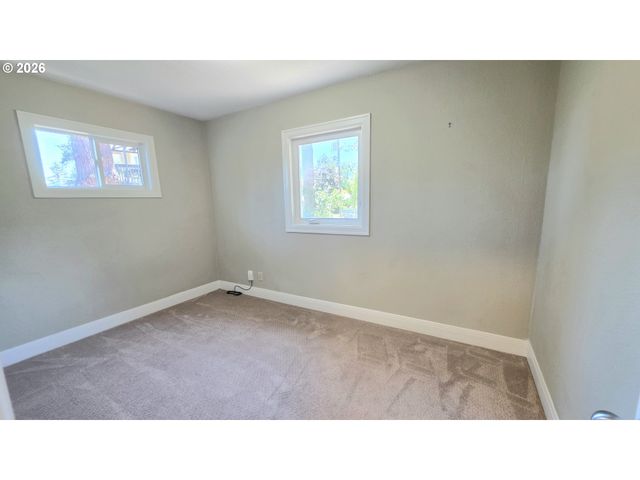 13001 Se CLAYBOURNE St, Portland, OR 97236