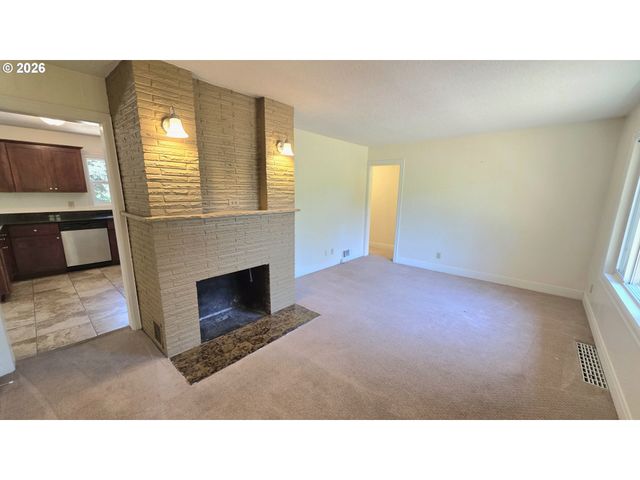 13001 Se CLAYBOURNE St, Portland, OR 97236