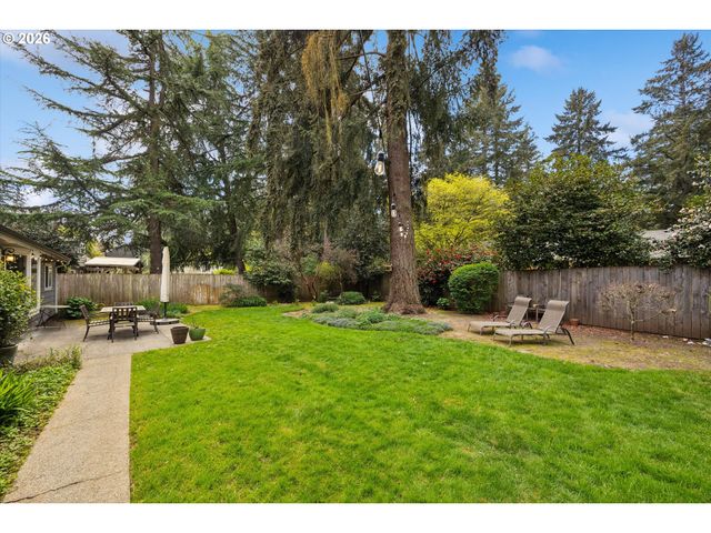19113 TERRY Ave, Lake Oswego, OR 97035