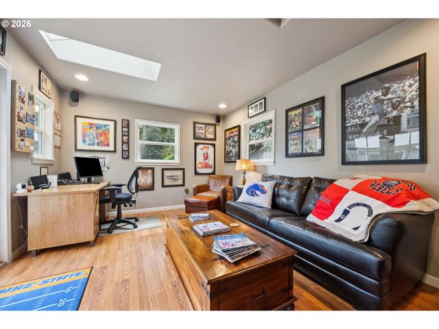 19113 TERRY Ave, Lake Oswego, OR 97035