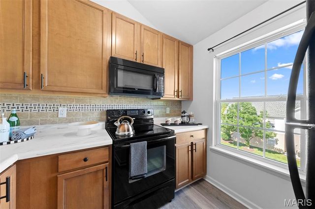 9740 Bexley Station Drive 7J, Unincorporated, MO 63123