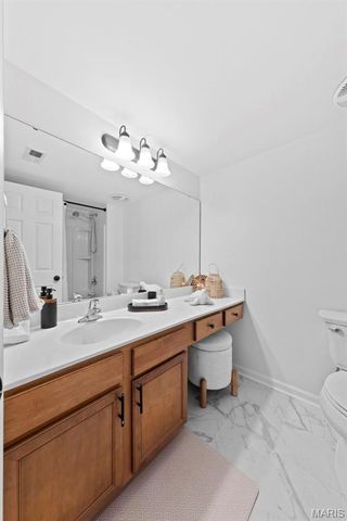 9740 Bexley Station Drive 7J, Unincorporated, MO 63123