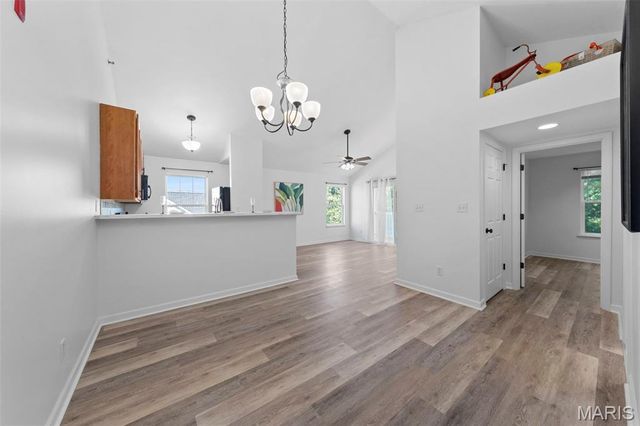 9740 Bexley Station Drive 7J, Unincorporated, MO 63123