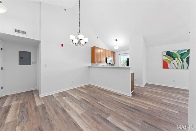 9740 Bexley Station Drive 7J, Unincorporated, MO 63123