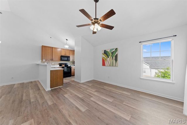 9740 Bexley Station Drive 7J, Unincorporated, MO 63123