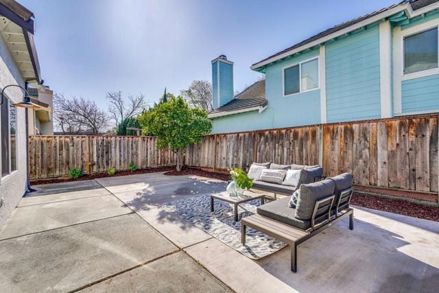 1979 Linden Lane, Milpitas, CA 95035