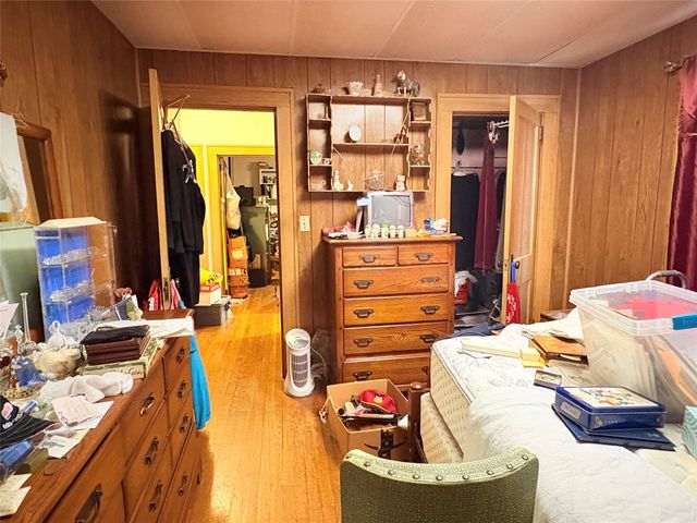 1448 Thompson Avenue, Des Moines, IA 50316