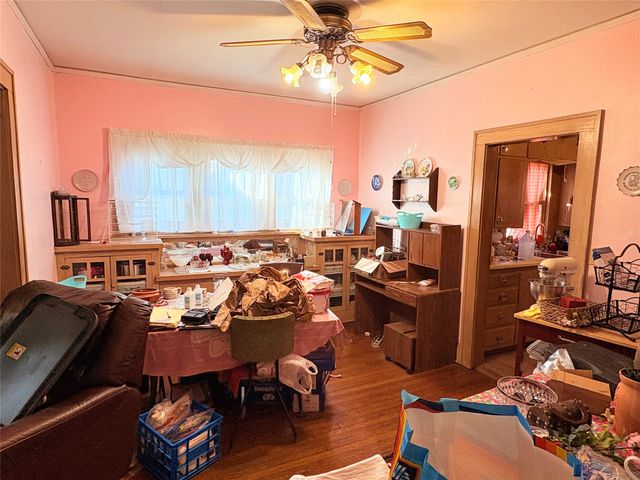 1448 Thompson Avenue, Des Moines, IA 50316