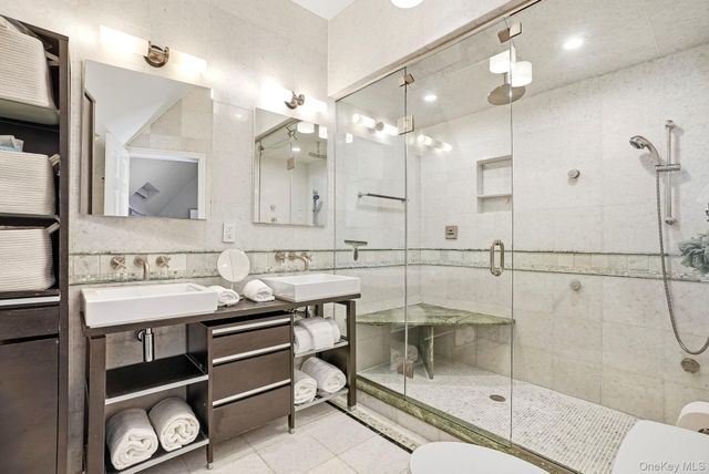 22 Taunton Road, Scarsdale, NY 10583