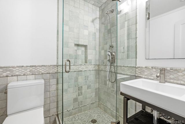 22 Taunton Road, Scarsdale, NY 10583