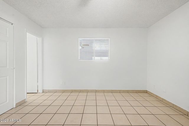 6944 W SOLANO Drive N, Glendale, AZ 85303