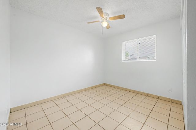 6944 W SOLANO Drive N, Glendale, AZ 85303