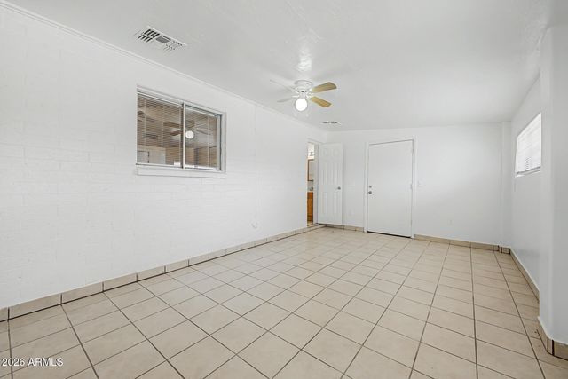 6944 W SOLANO Drive N, Glendale, AZ 85303
