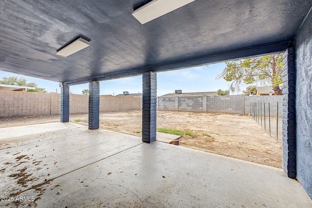 6944 W SOLANO Drive N, Glendale, AZ 85303