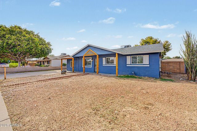 6944 W SOLANO Drive N, Glendale, AZ 85303