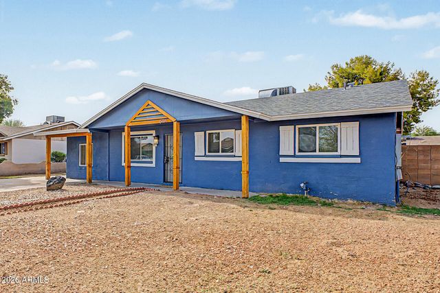 6944 W SOLANO Drive N, Glendale, AZ 85303